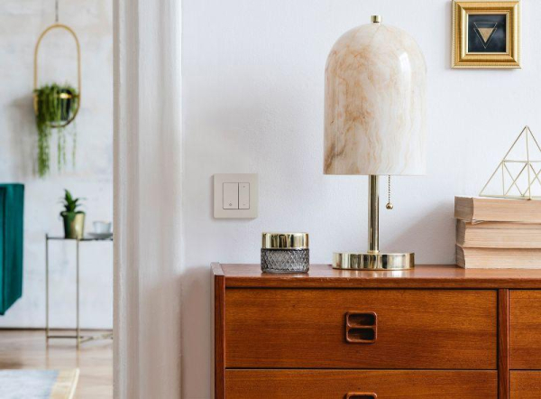 Механизм светорегулятора нажимного СП Etika 400Вт сл. кость. IEK 672318