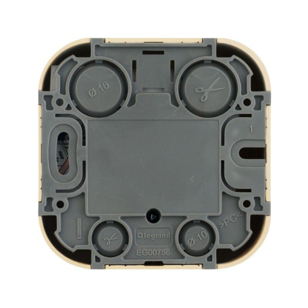 Розетка телефонная 1-м ОП Quteo RJ11 дерево IEK 782274