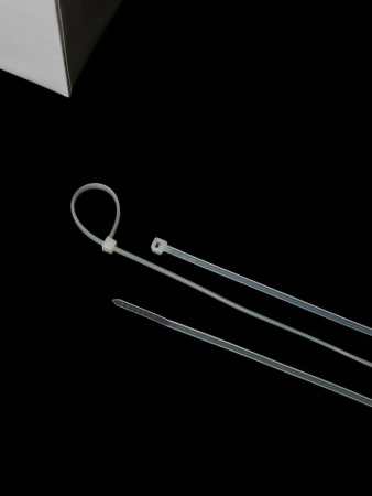 Хомут кабельный 2.5х200 нейл. бел. (уп.50шт) IEK UHH20-D025-200-050