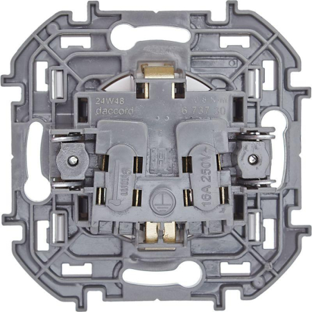 Розетка 1-м СП Inspiria 16А IP20 250В 2P+E защ. шторки немецк. стандарт механизм бел. IEK 673730