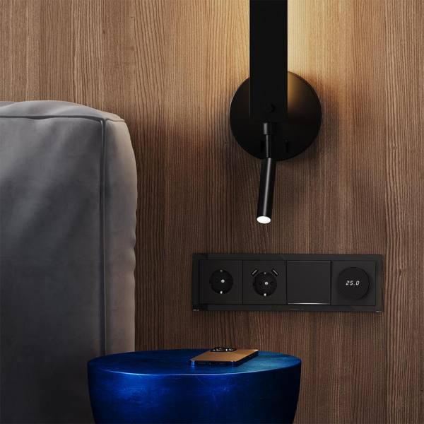 Рамка 4-м S70 стеклян. черн. Voltum VLS110408