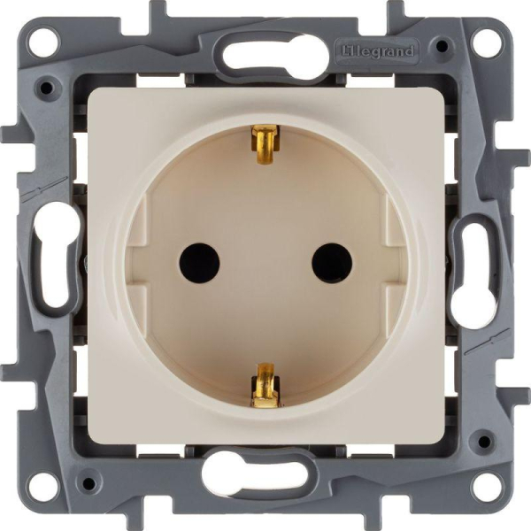 Розетка 1-м СП Etika 16А IP20 250В 2P+E с заземл. немецк. стандарт винтов. клеммы механизм сл. кость IEK 672321