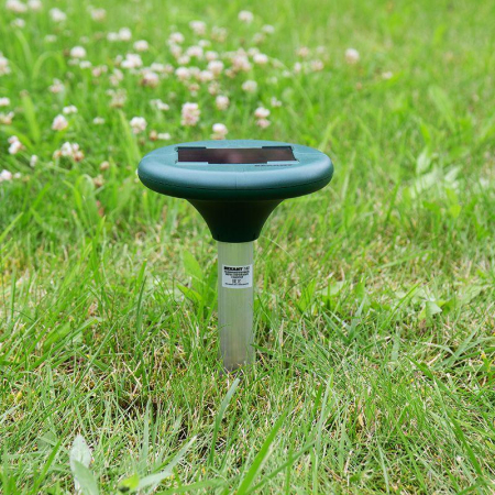 Отпугиватель змей ультразвуковой R30м солнечная батарея с подсветкой Rexant 71-0027