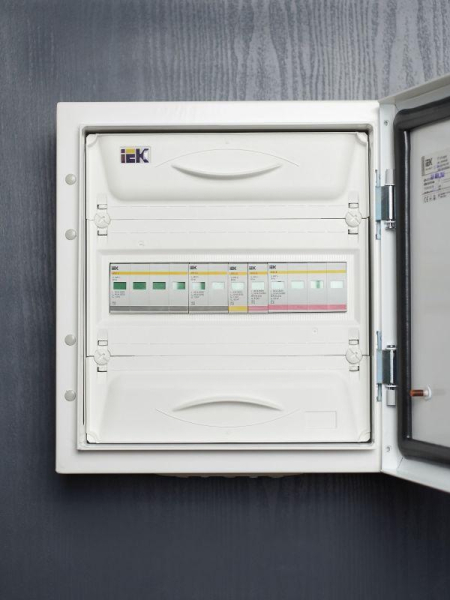 Ограничитель перенапряжения ОПС1-D 1P KARAT IEK MOP20-1-D