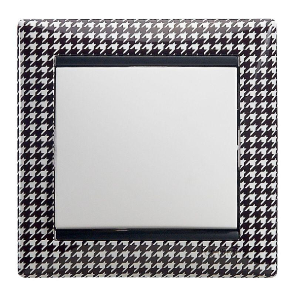 Переключатель проходной 1-кл. СП Valena 10А IP31 250В механизм бел. IEK 774406