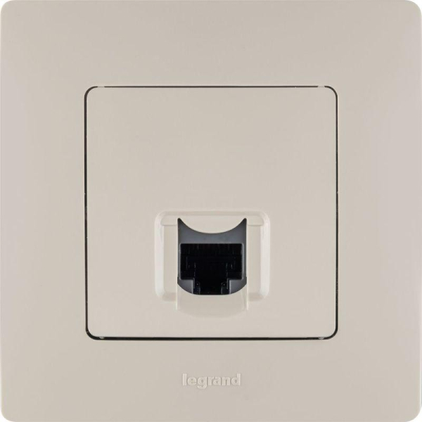 Розетка компьютерная 1-м СП Etika RJ45 кат.5E UTP механизм сл. кость IEK 672341