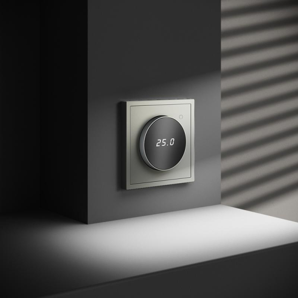 Терморегулятор электронный S70 с индикацией и датчиком для теплого пола механизм сталь Voltum VLS070105