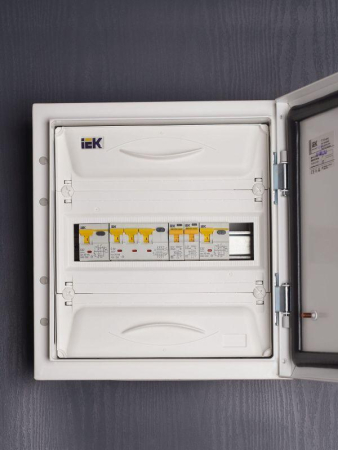 Выключатель автоматический дифференциального тока 4п (3P+N) C 32А 30мА тип A 6кА АВДТ-34 KARAT IEK MAD22-6-032-C-30