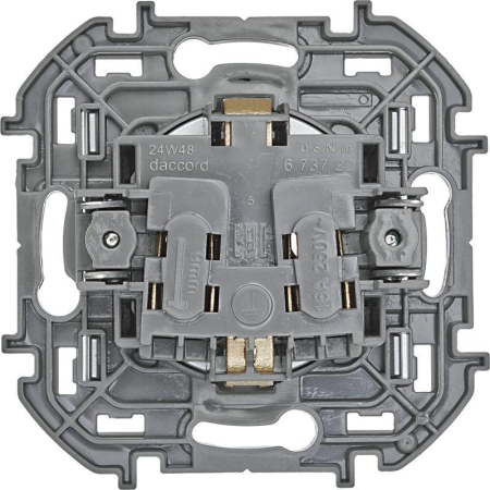 Розетка 1-м СП Inspiria 16А IP20 250В 2P+E немецк. стандарт механизм алюм. IEK 673722