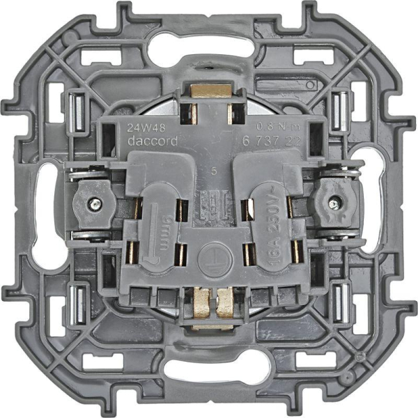 Розетка 1-м СП Inspiria 16А IP20 250В 2P+E немецк. стандарт механизм алюм. IEK 673722