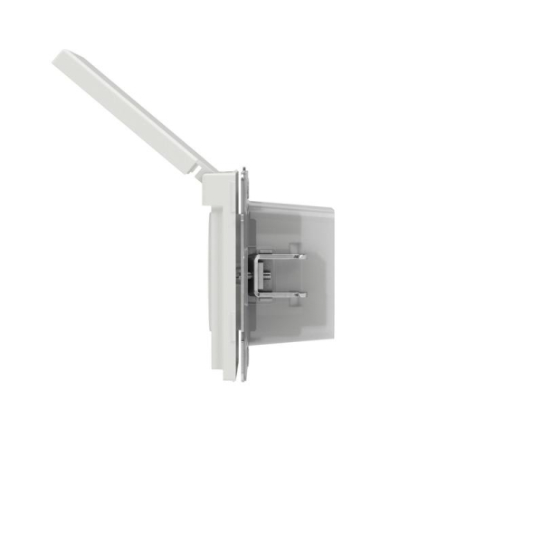 Розетка силовая KANT IP44 2P+E защ. шторки с крышкой бел. песок DKC 7010013