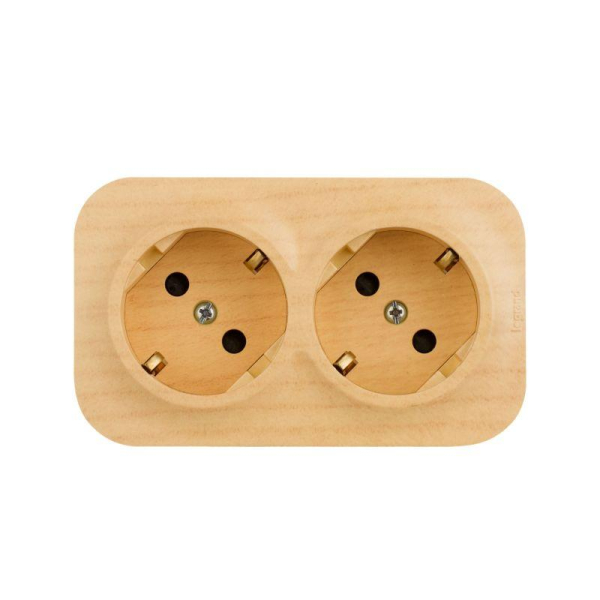 Розетка 2-м ОП Quteo 16А IP20 250В 2х2P+E с заземл. защ. шторки дерево IEK 782287